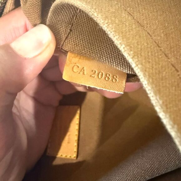 Louis Vuitton Monogram Sac Bosphore Canvas Briefcase - COA Included in Price - Picture 8 of 15